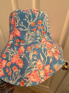 Lilly Pulitzer Blue Bucket Hat with Pink & Coral Floral Print
